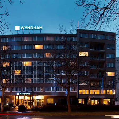 Otel Wyndham Atrium 4*
