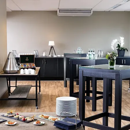 Wyndham Atrium Otel Hannover